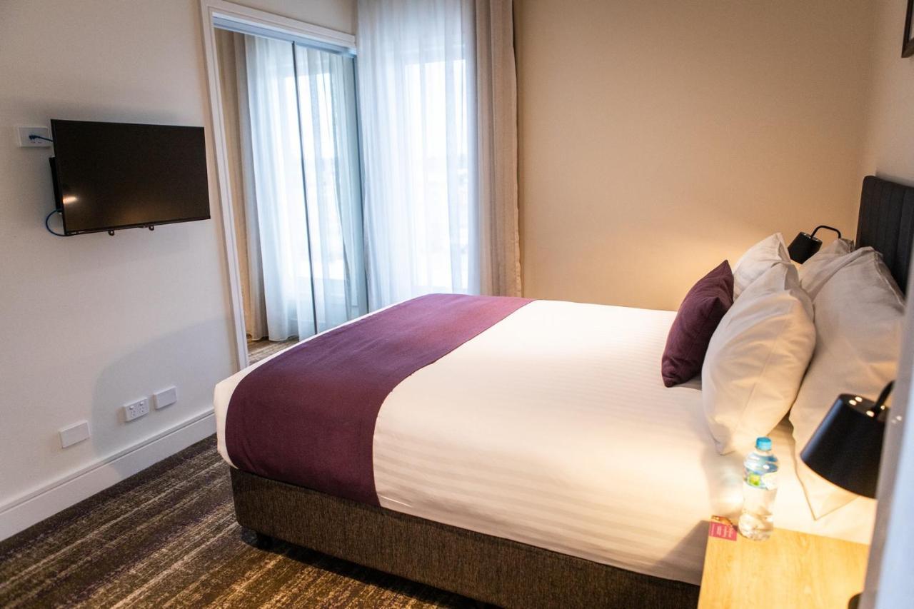 Porter'S Plainland Hotel Екстер'єр фото