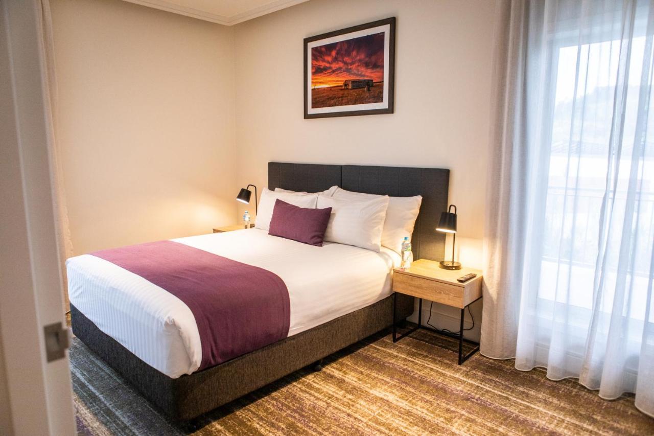 Porter'S Plainland Hotel Екстер'єр фото