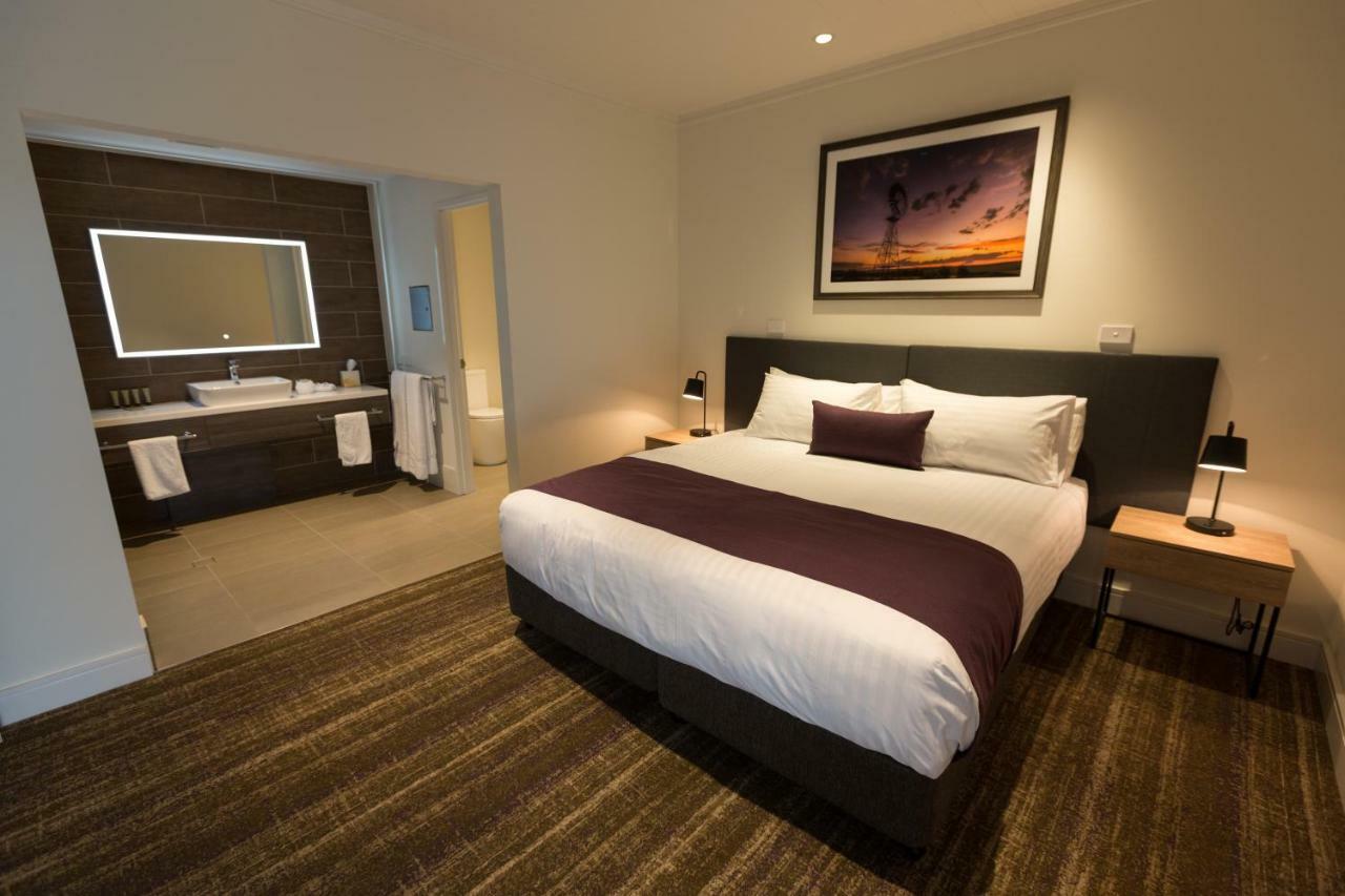 Porter'S Plainland Hotel Екстер'єр фото