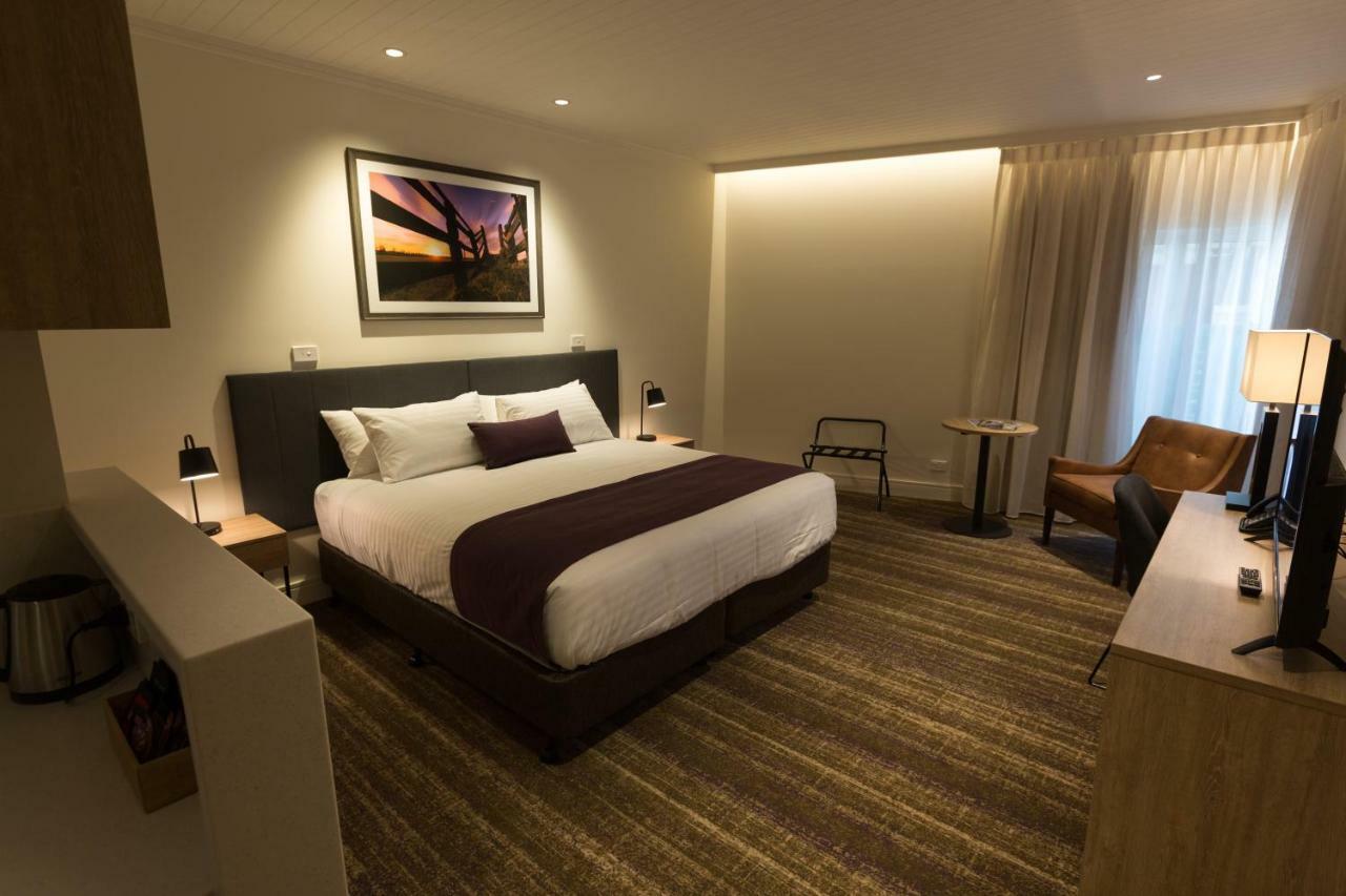 Porter'S Plainland Hotel Екстер'єр фото